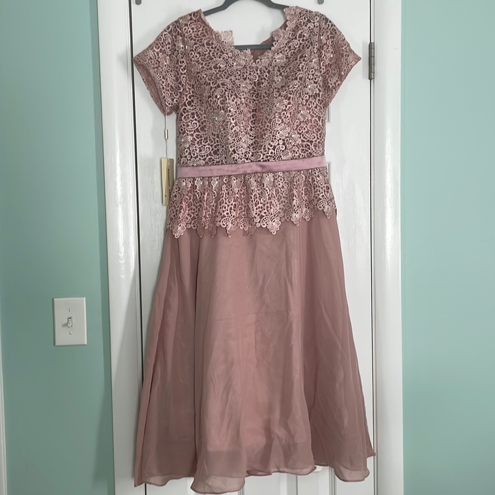 Blush lace wedding guest dress with zip closer